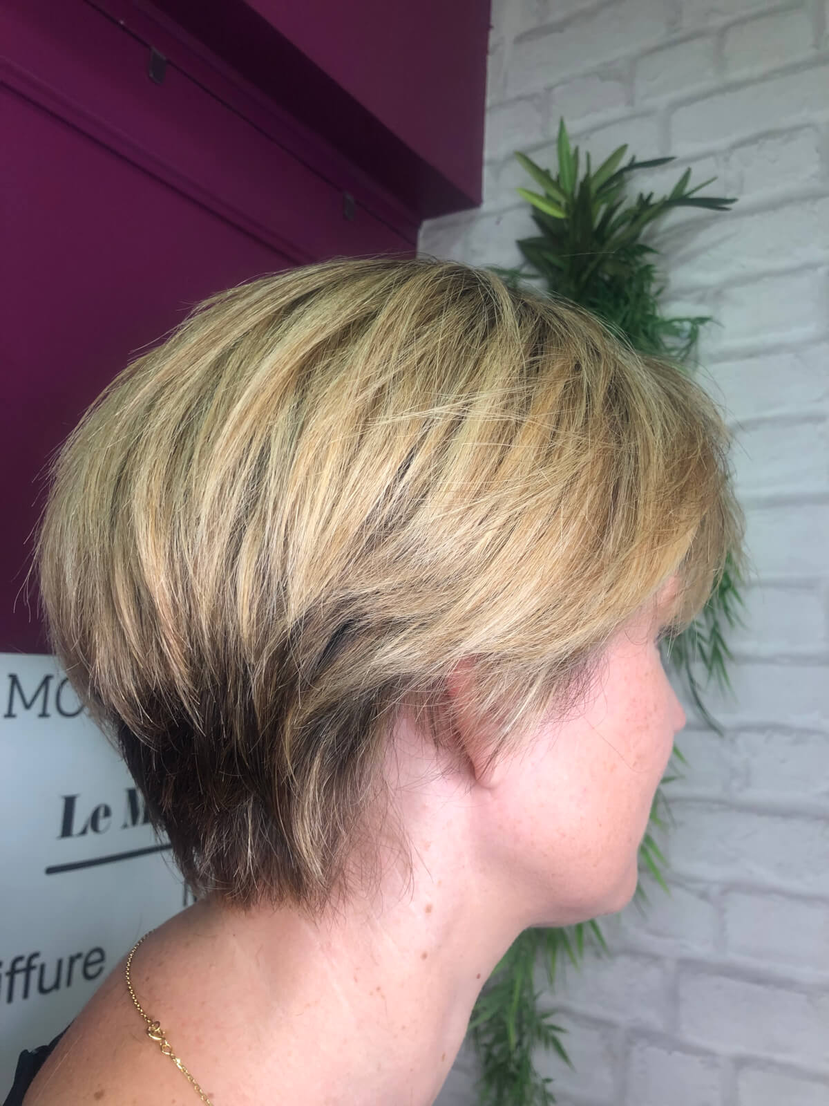 tendances-en-coiffure-pour-cheveux-courts-styles-et-conseils