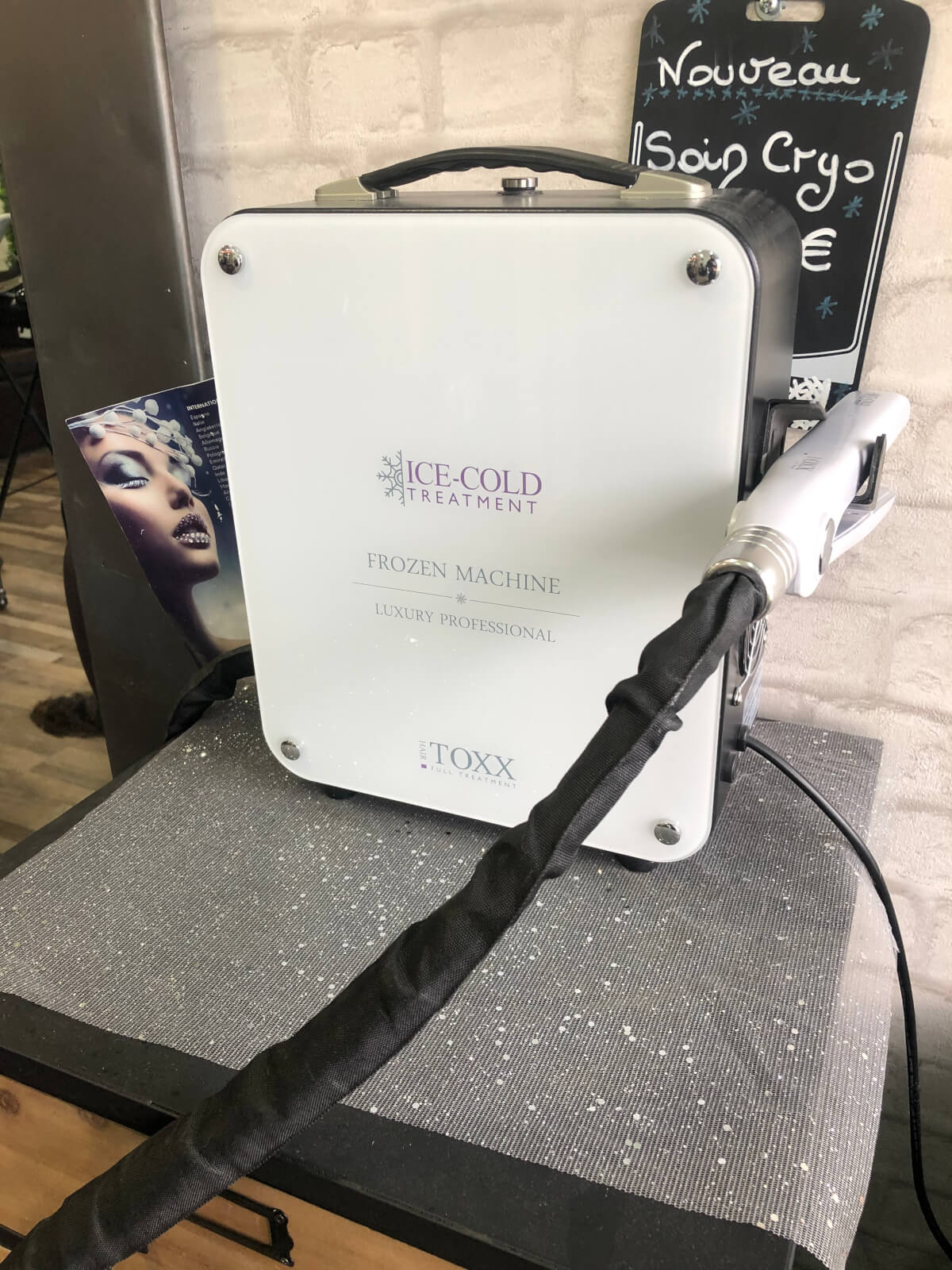 cryotherapie-capillaire-revolution-chez-mokka-coiffure-a-six-fours-les-plages